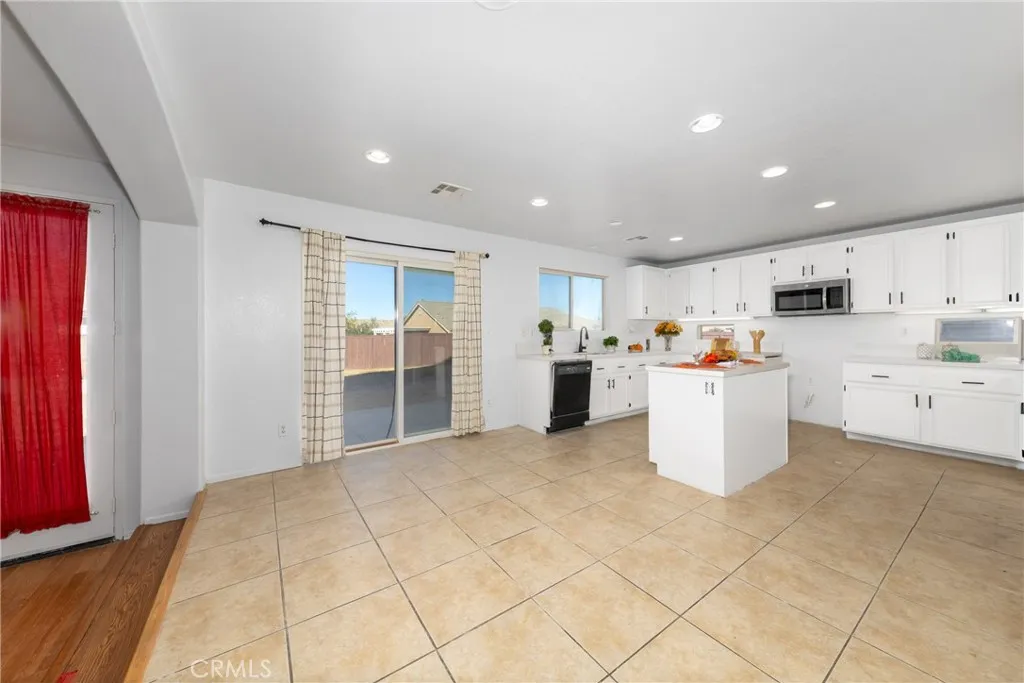 Additional image 9 of 9868 Maple Court, Adelanto, CA 92301