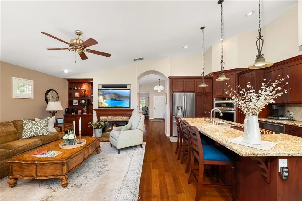 Additional image 23 of 1124 Peppertree Ln, Upland, CA 91784