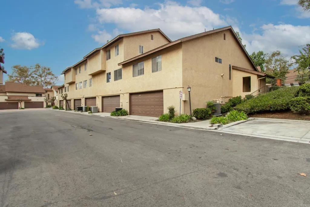 Additional image 76 of 2211 Calle Jalapa Unit 109, West Covina, CA 91792
