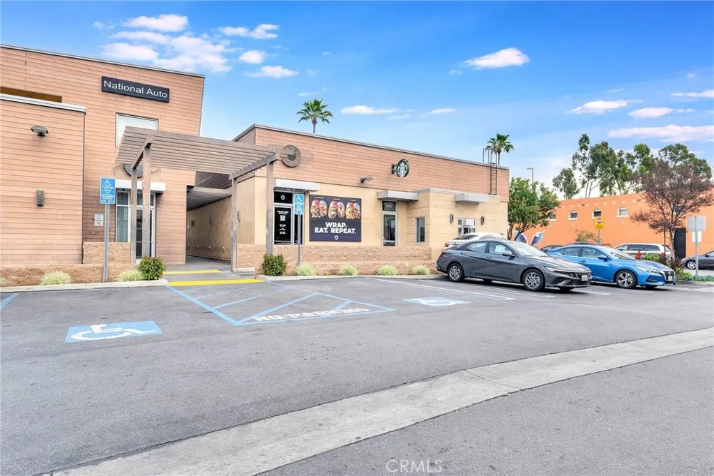 Additional image 11 of 1360 E Colorado Street Unit A, Glendale, CA 91205