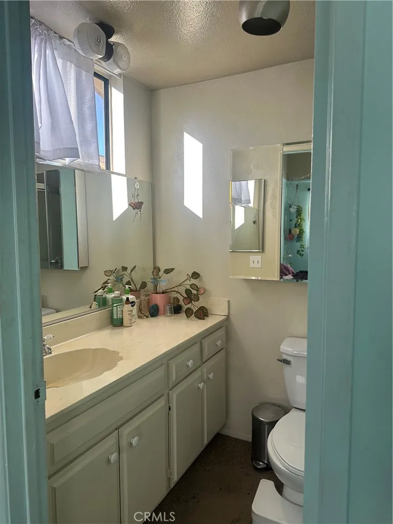 Additional image 18 of 15051 Sherman, Van Nuys, CA 91405