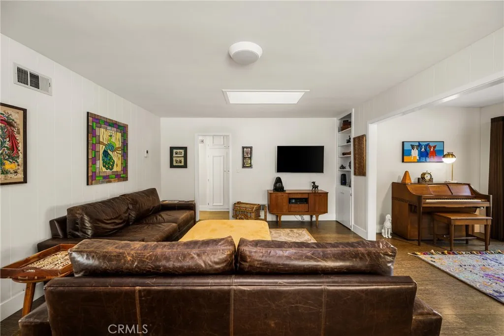 Additional image 16 of 943 E Everett Place, Orange, CA 92867