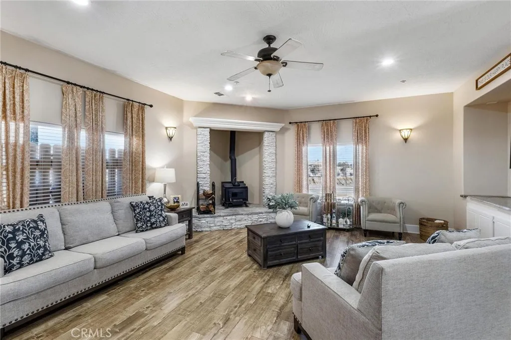 Additional image 7 of 7332 Cygnet Road, Phelan, CA 92371