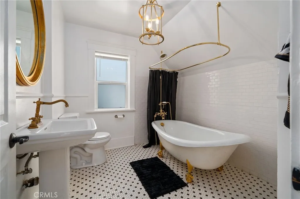 Additional image 23 of 1148 Chestnut Avenue, Long Beach, CA 90813