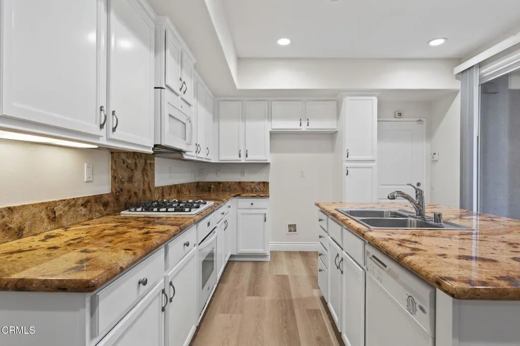 Additional image 78 of 337 Feather River Place, Oxnard, CA 93036