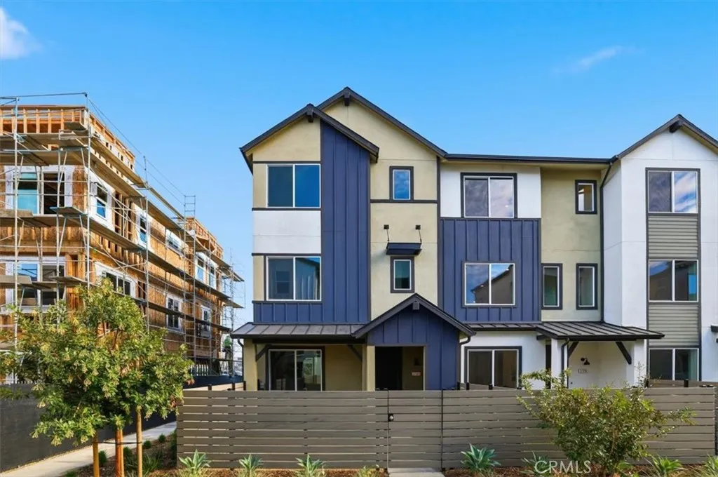 Additional image 2 of 27321 Bear Creek Lane, Valencia, CA 91381