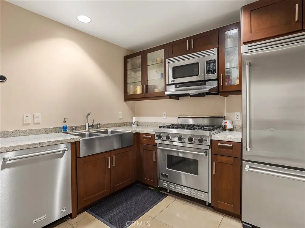 Additional image 38 of 920 Granite Drive Unit 213, Pasadena, CA 91101