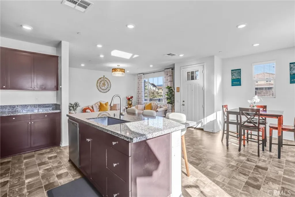 Additional image 12 of 16681 Wyndham Lane Unit 8, Fontana, CA 92336