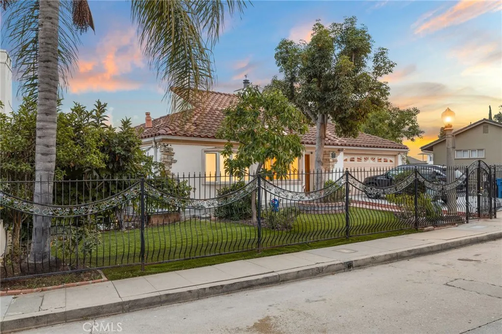 Additional image 6 of 3916 Carnavon, Los Angeles, CA 90027