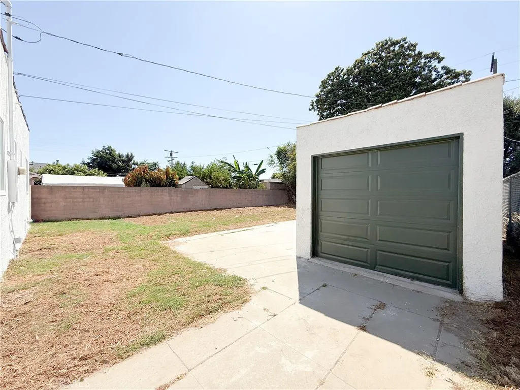 Additional image 20 of 405 S Bradfield Avenue, Compton, CA 90221