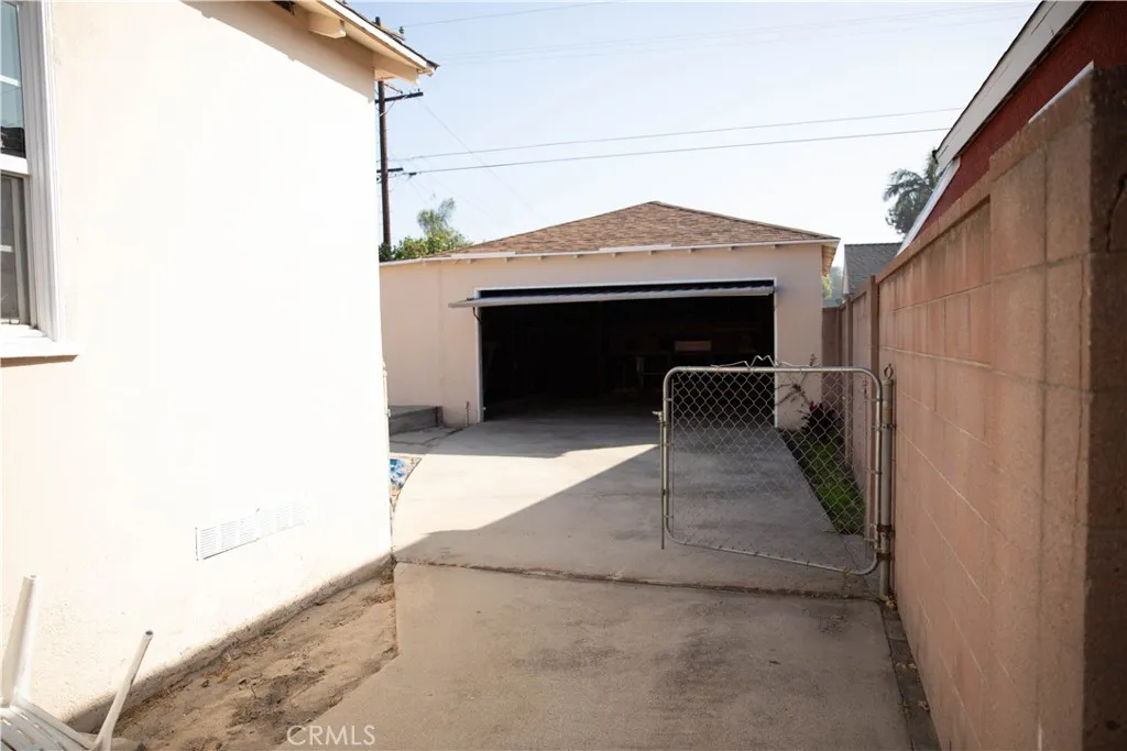Additional image 86 of 9726 Kauffman Avenue, South Gate, CA 91355