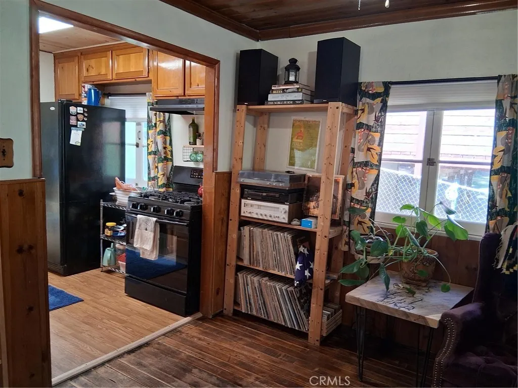 Additional image 11 of 503 Valley, Crestline, CA 92325