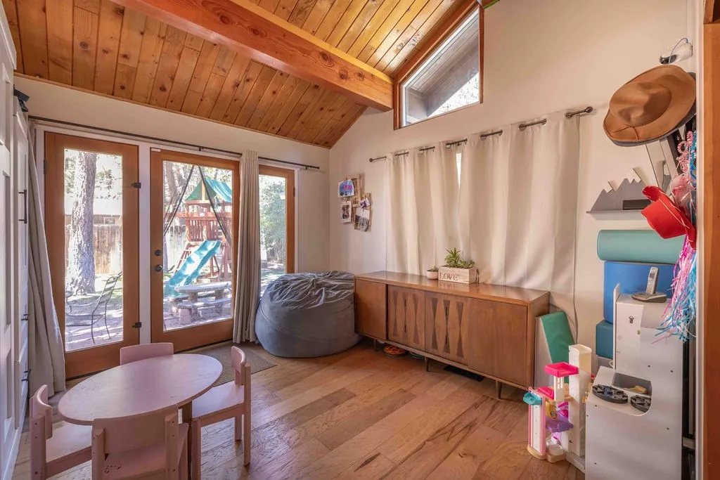 Additional image 12 of 945 Tinker Bell Avenue, Big Bear City, CA 92314