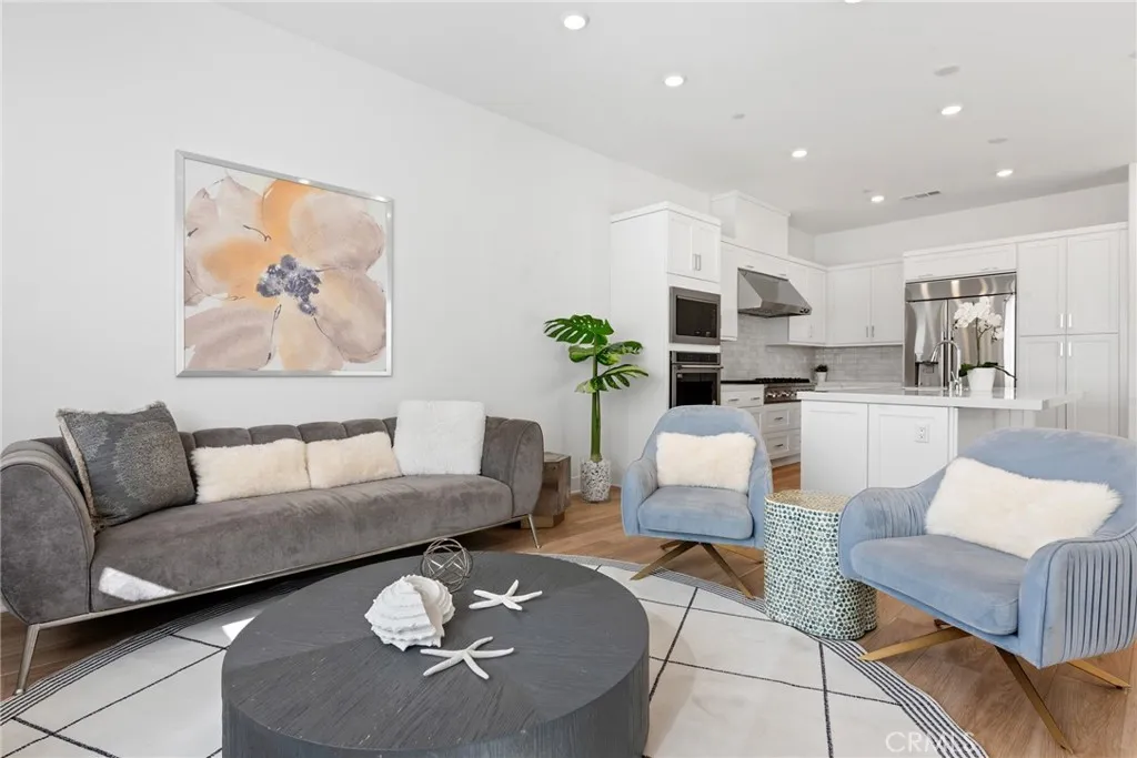 Additional image 108 of 408 Treble, Irvine, CA 92618