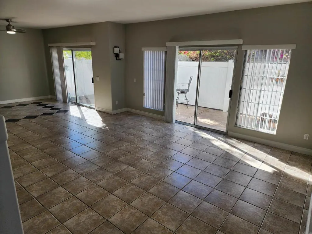 Additional image 79 of 8597 Via Mallorca Unit F, La Jolla, CA 92037