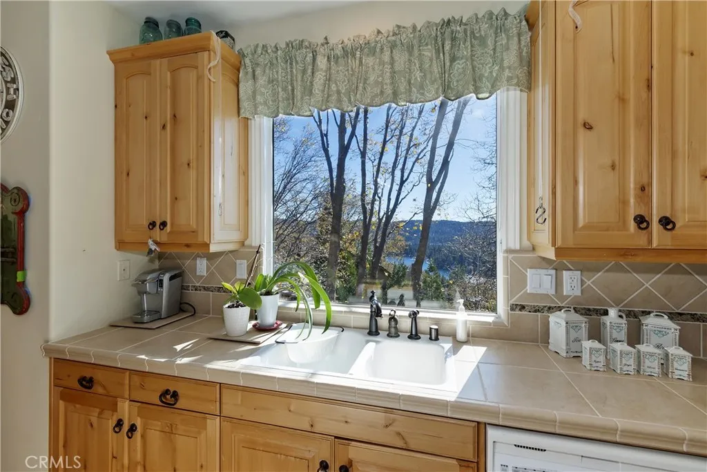 Additional image 14 of 27685 St Bernard Ln, Lake Arrowhead, CA 92352