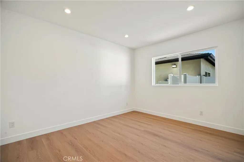 Additional image 23 of 6935 Jellico Avenue, Lake Balboa, CA 91406