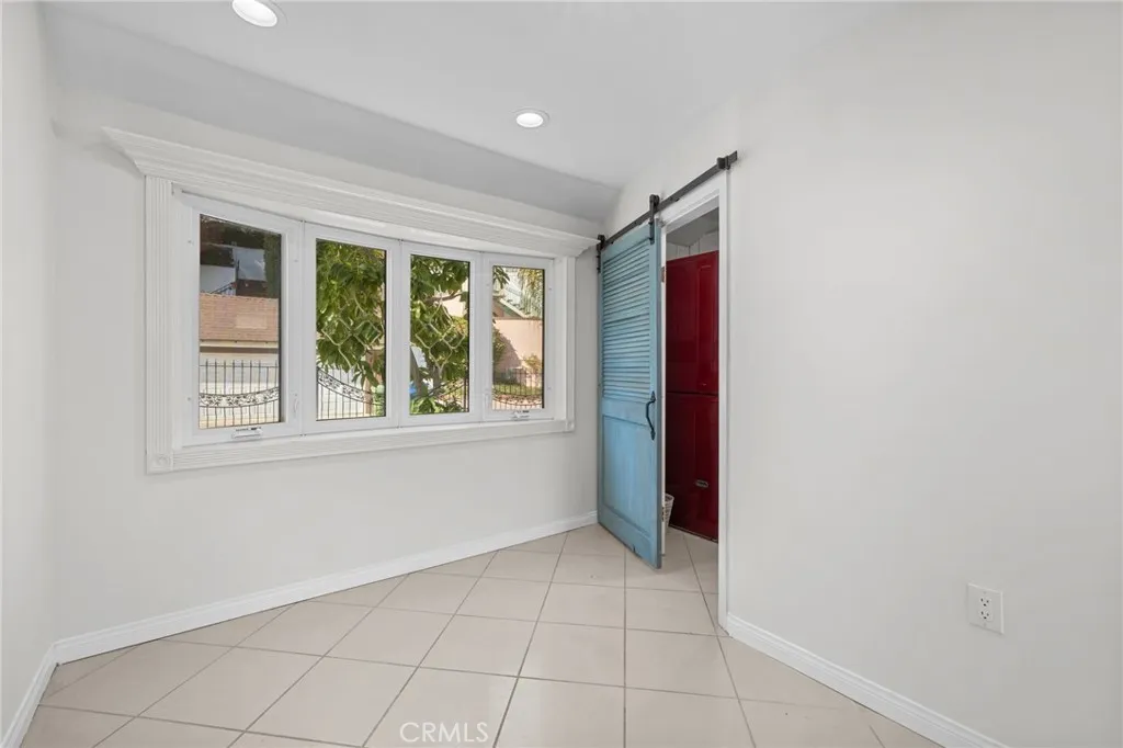 Additional image 114 of 3916 Carnavon, Los Angeles, CA 90027