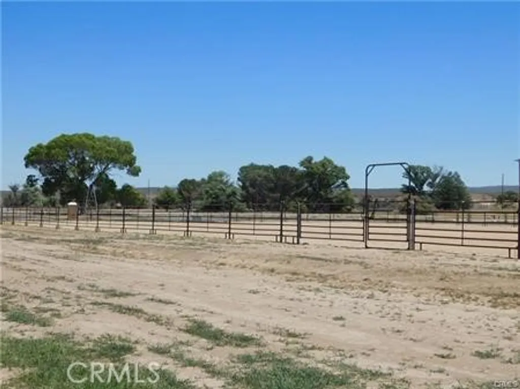 Additional image 68 of 40120 Lakeshore Blvd, Aguanga, CA 92536