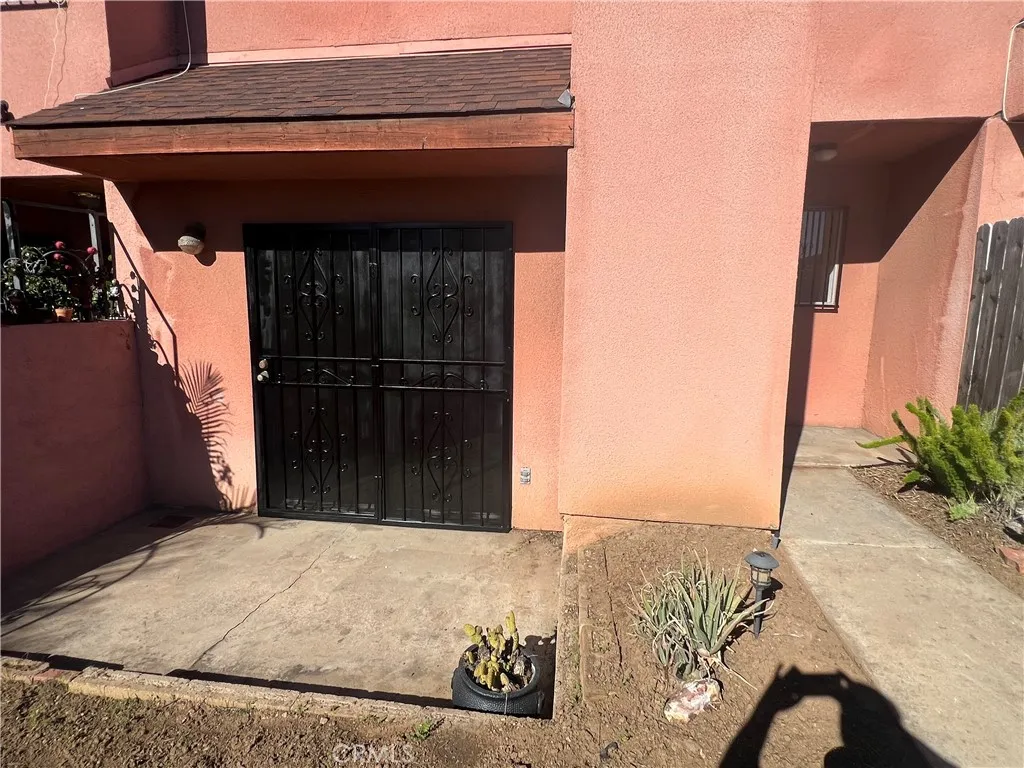 Additional image 3 of 411 N Brannick Avenue Unit B, East Los Angeles, CA 90063