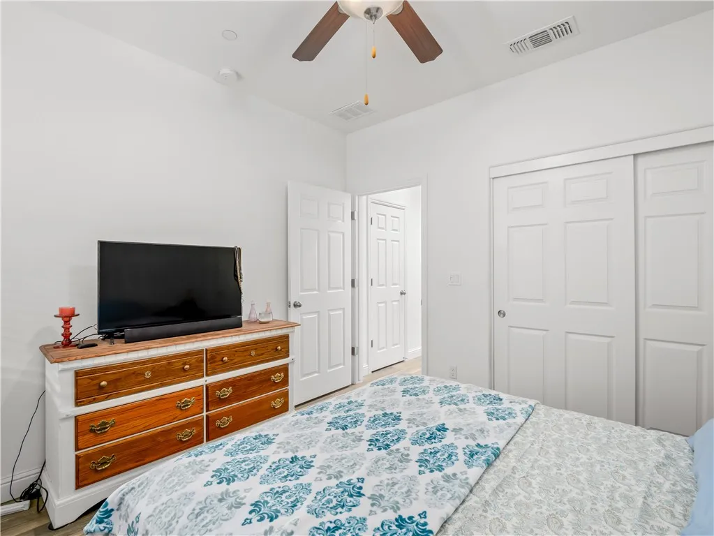 Additional image 69 of 425 Karen Ave, Kerman, CA 93630