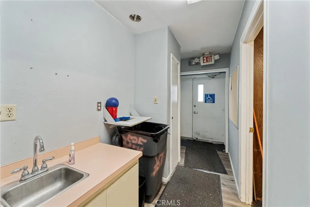 Additional image 64 of 3535 E 7th St, Long Beach, CA 90804