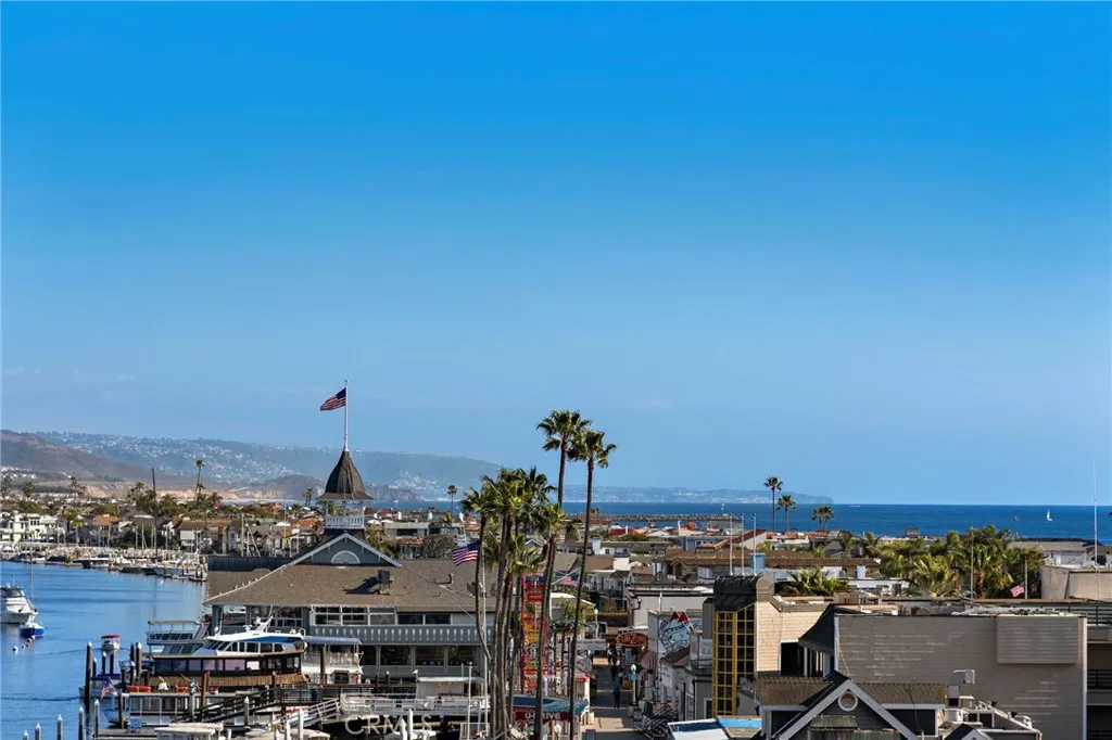 Additional image 18 of 310 Fernando Street Unit 303, Newport Beach, CA 92661