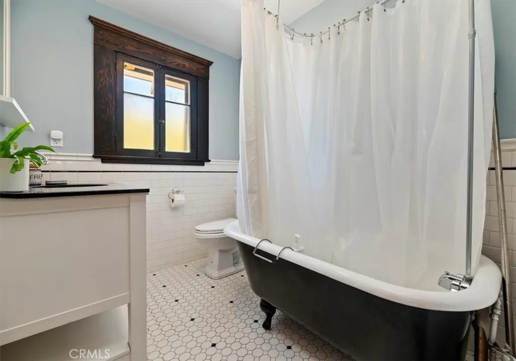 Additional image 90 of 4161 University Ave, Riverside, CA 92501