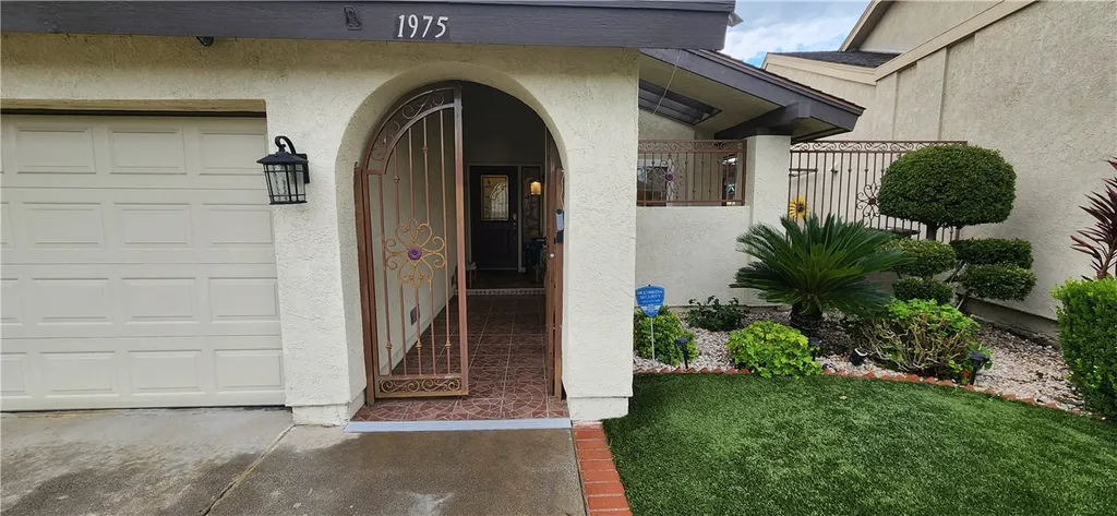 Additional image 4 of 1975 W Ebbtide Way, Anaheim, CA 92801