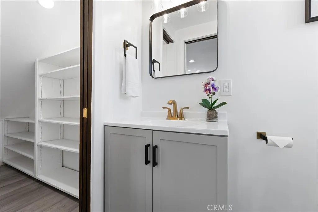 Additional image 77 of 8356 Vanalden, Northridge, CA 91324