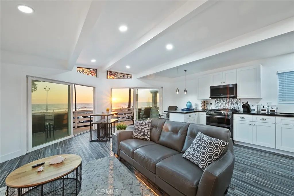 Additional image 20 of 2212 W Oceanfront, Newport Beach, CA 92663