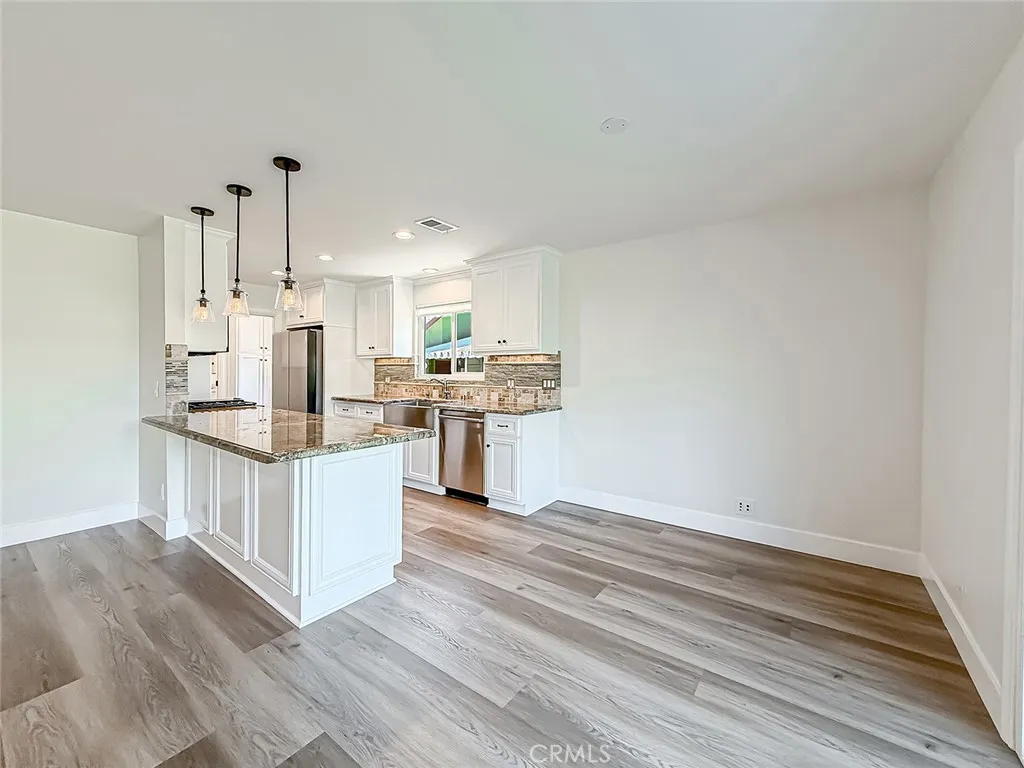 Additional image 18 of 23275 Hamlin, West Hills, CA 91307