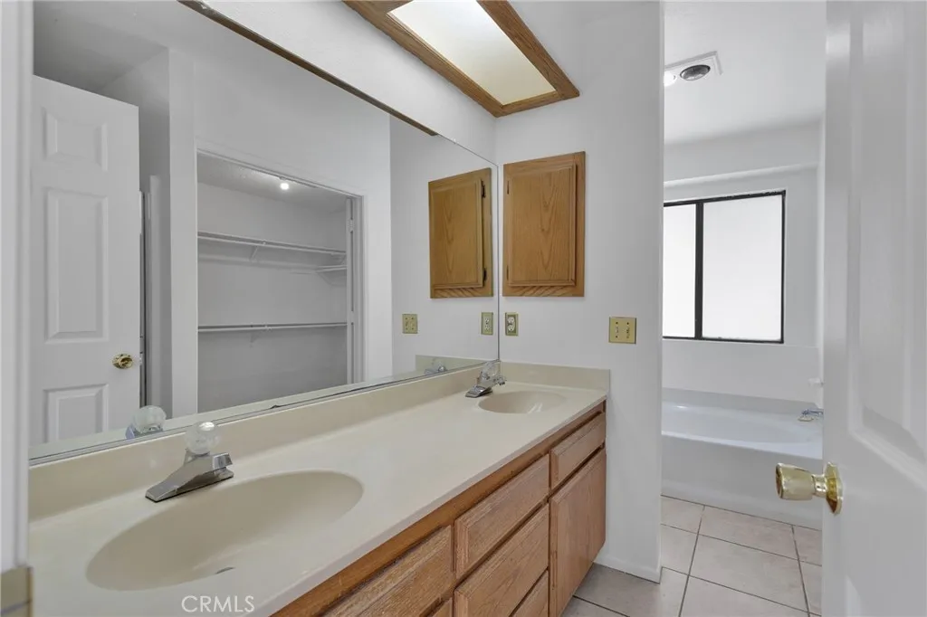 Additional image 30 of 18037 Mondamon Rd, Apple Valley, CA 92307