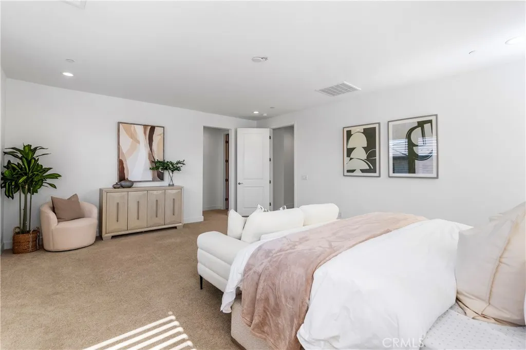 Additional image 15 of 105 Shear, Irvine, CA 92618