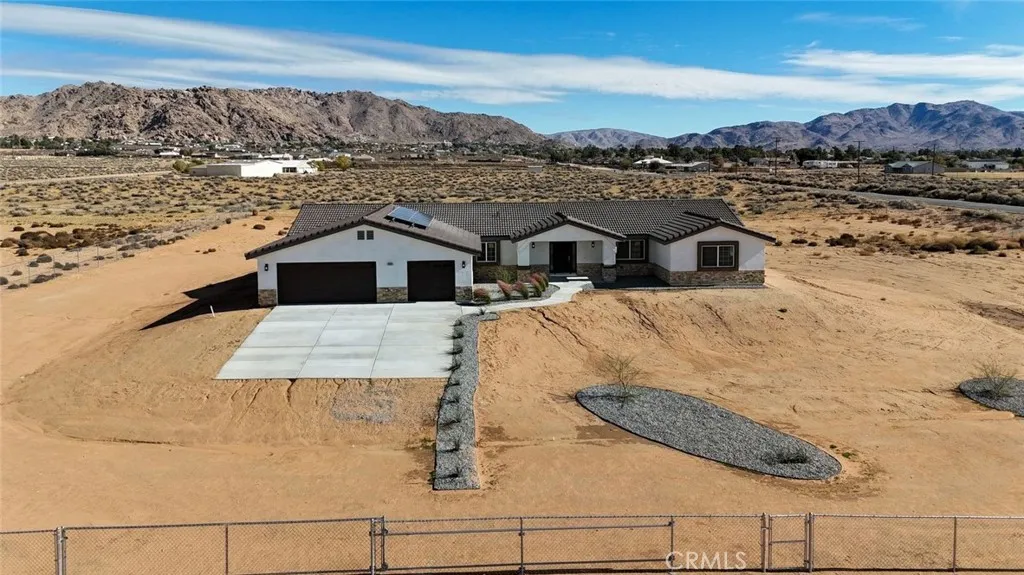 Additional image 52 of 16925 Nanticoke, Apple Valley, CA 92307