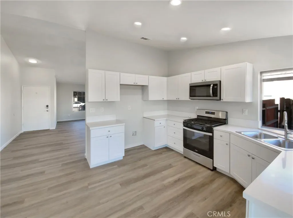 Additional image 11 of 13197 Snowview Road, Victorville, CA 92392