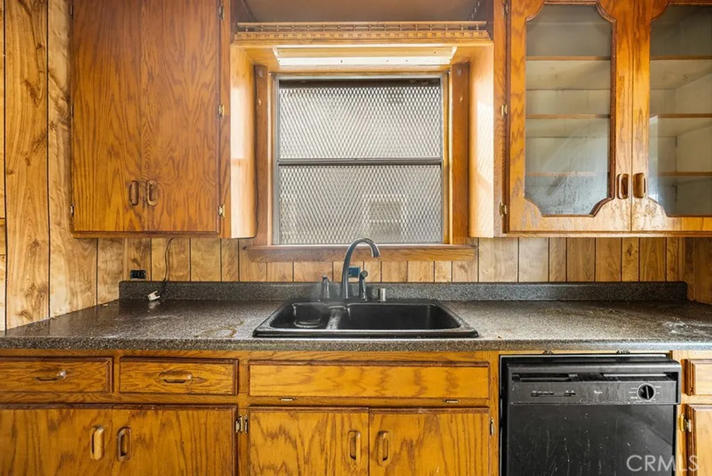 Additional image 14 of 1504 S California Avenue, Compton, CA 90221