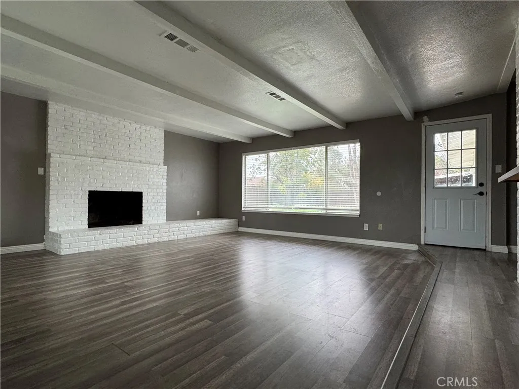 Additional image 18 of 1600 W Robin Drive, Visalia, CA 93291