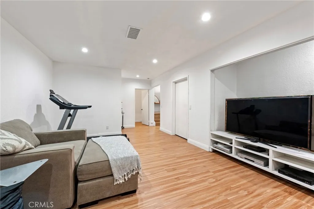 Additional image 51 of 1832 Redcliff Street, Los Angeles, CA 90026