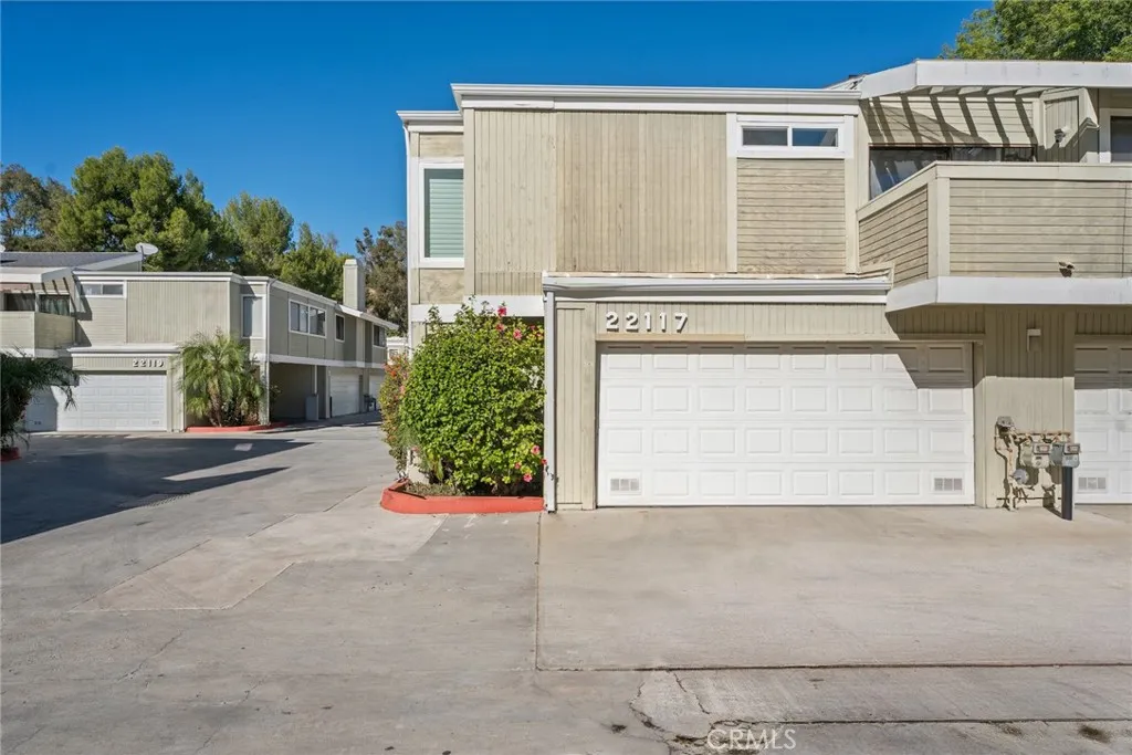 Additional image 19 of 22117 Burbank Boulevard Unit 7, Woodland Hills, CA 91367