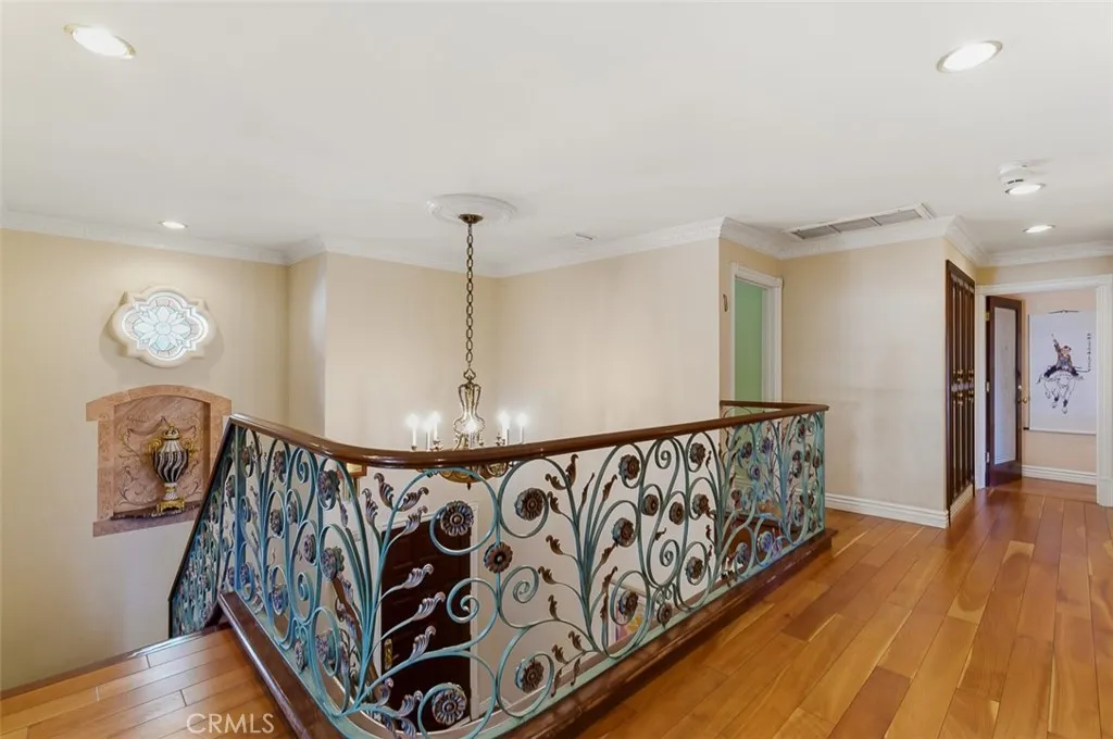 Additional image 22 of 56 N Arroyo Blvd, Pasadena, CA 91105