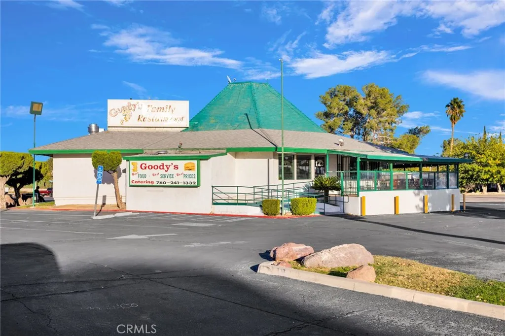 Additional image 44 of 14096 Green Tree Boulevard, Victorville, CA 92395