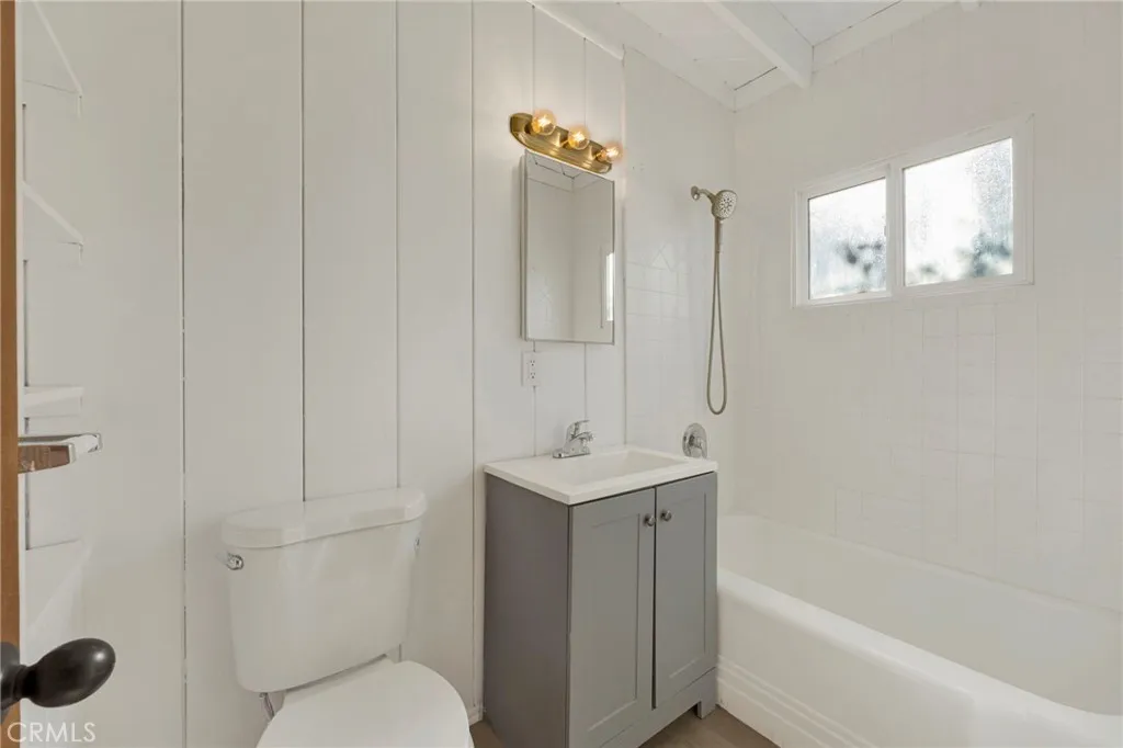 Additional image 32 of 3740 4th, La Crescenta, CA 91214