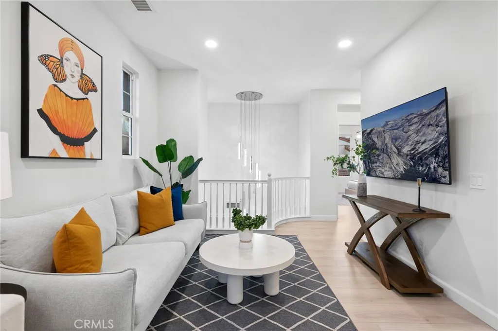 Additional image 22 of 345 Tall Oak, Irvine, CA 92603