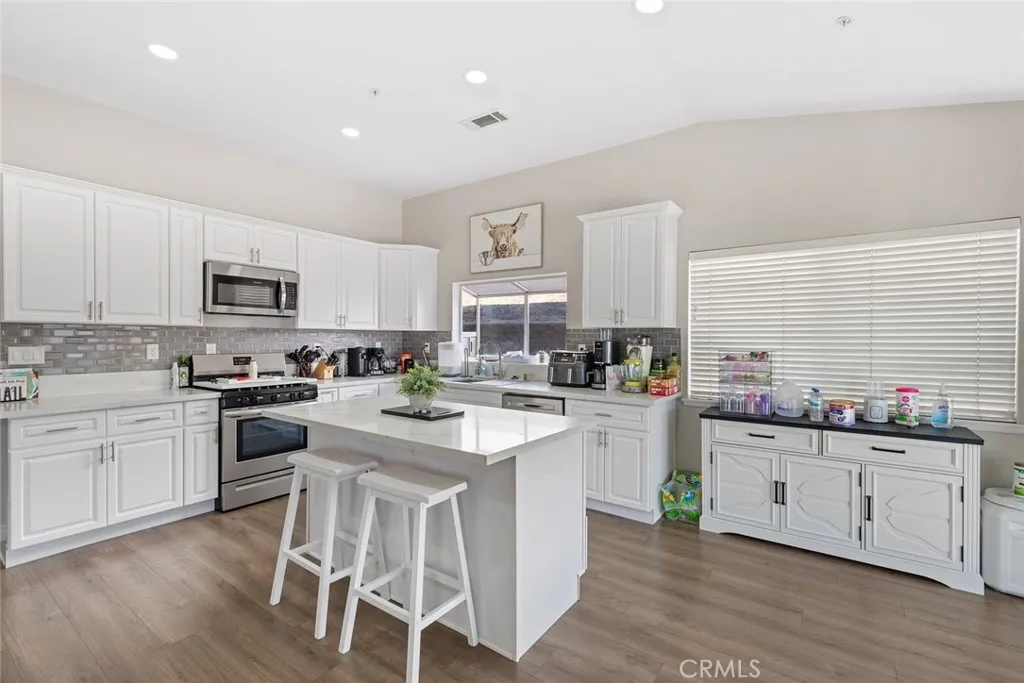 Additional image 70 of 6835 N Escena Street, San Bernardino, CA 92407