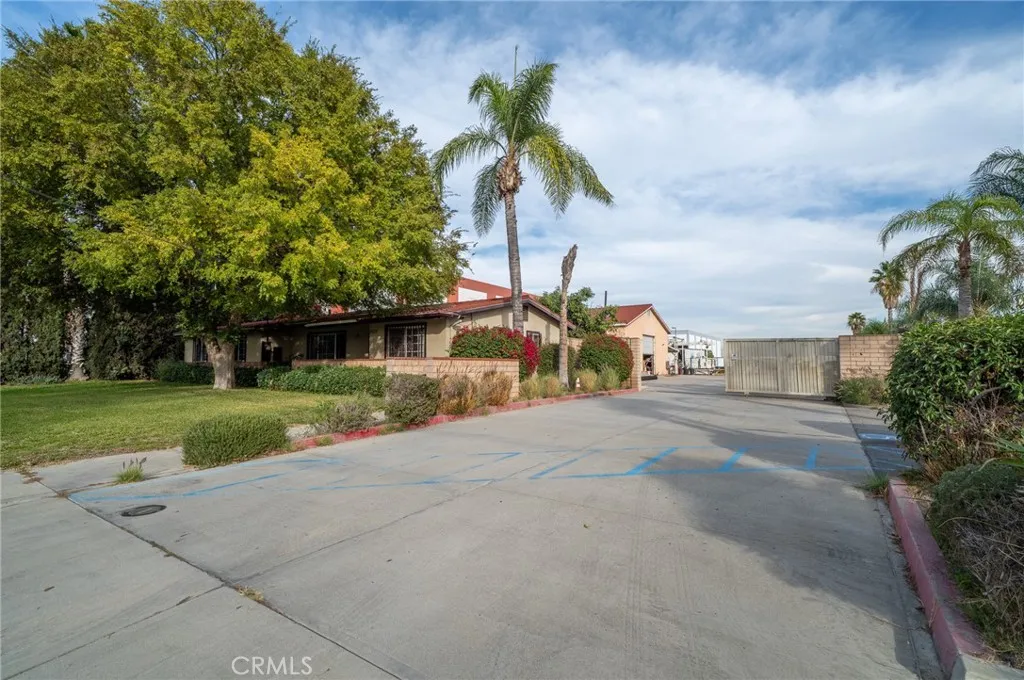 Additional image 5 of 2023 S Bon View Avenue, Ontario, CA 91761