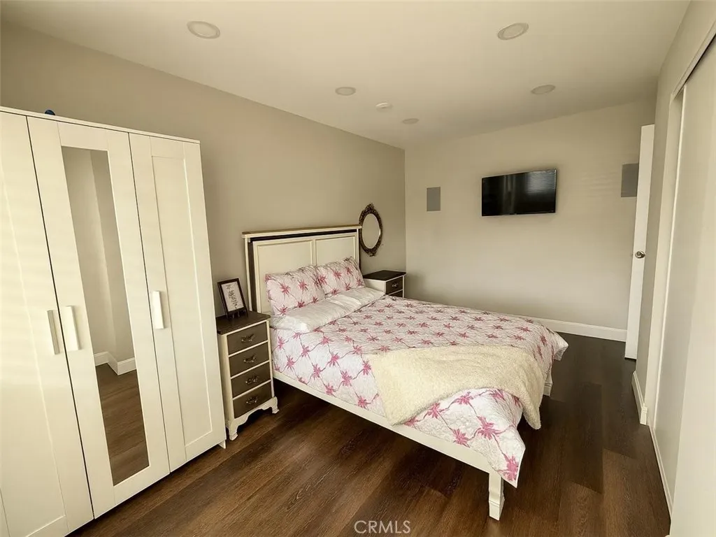 Additional image 11 of 24305 Wabuska St, Newhall, CA 91321