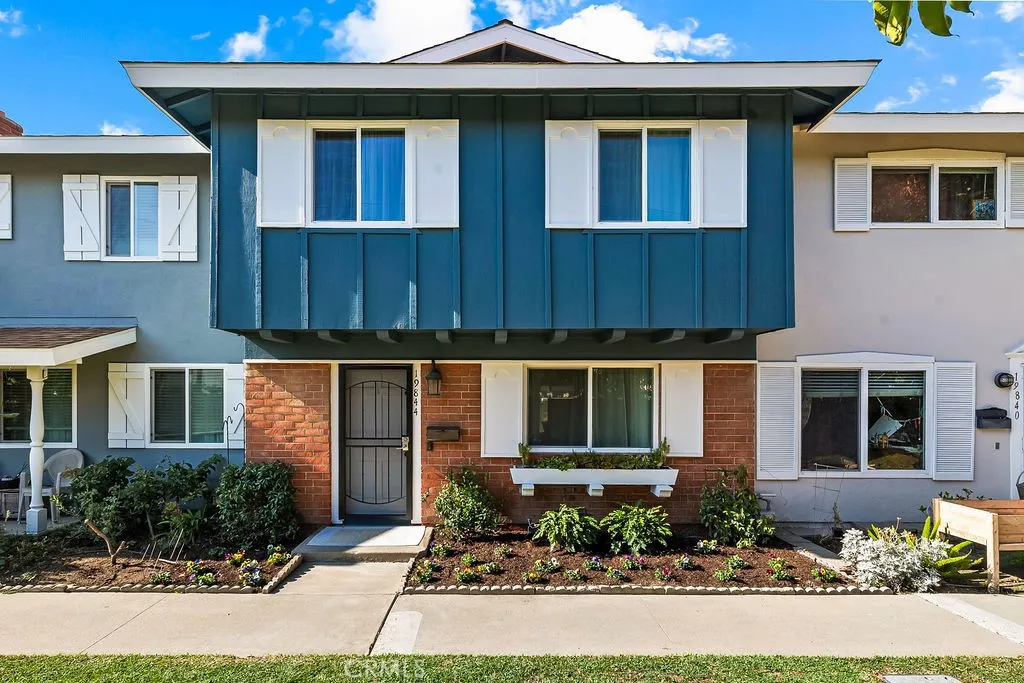 Additional image 2 of 19844 Berkshire Ln, Huntington Beach, CA 92646