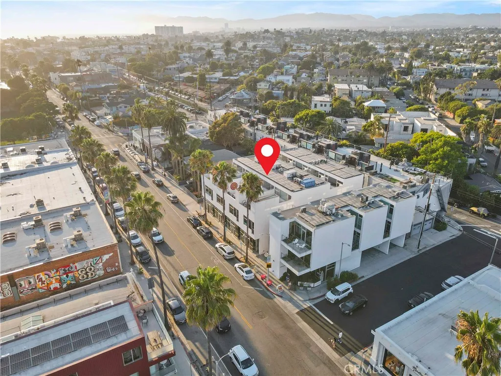 Additional image 78 of 1121 Abbot Kinney, Venice, CA 90291