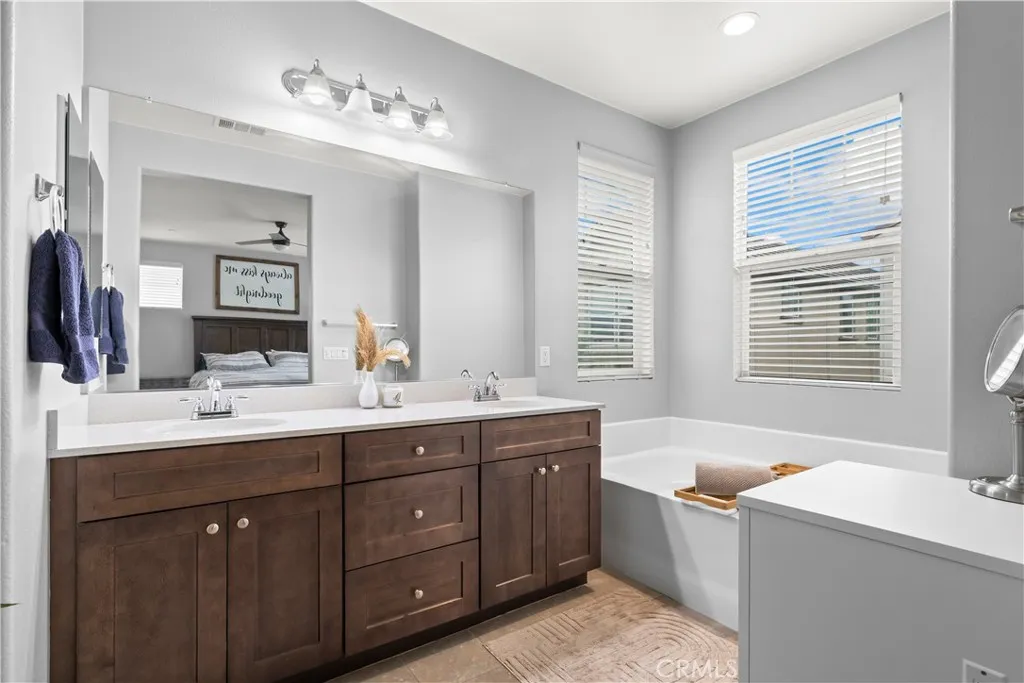 Additional image 18 of 692 S Brampton Ave, Rialto, CA 92376